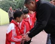 宿城区耿车小学：爱心奉献　红领巾在行动