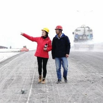 【短视频】迎宾大道何时通车？记者现场为您解答