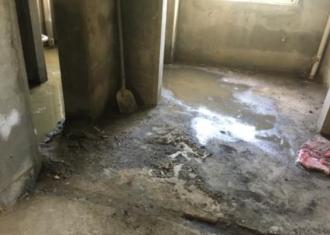 【5月11日“我要报料”有爆料】新房屋遍地粪便水 无人处理！
